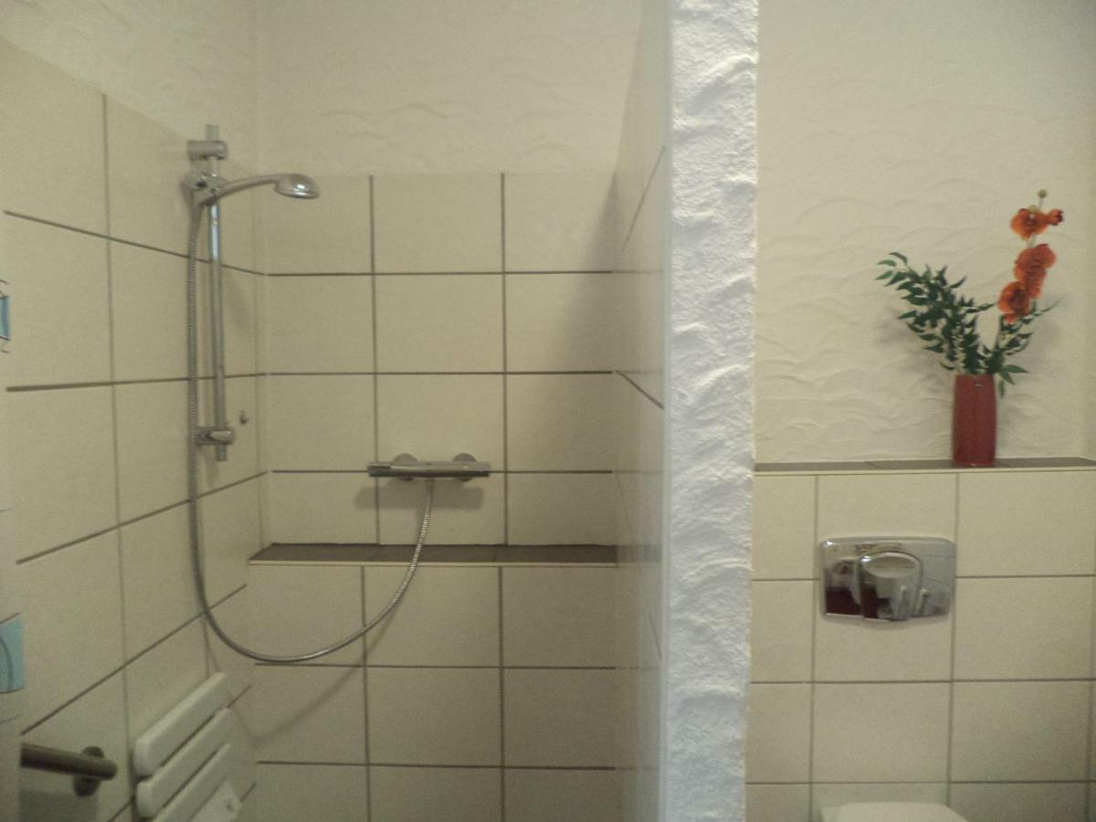 Farschweiler Ferienappartment Mit Schlafzimmer المظهر الخارجي الصورة